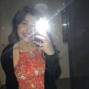 Meet your Posher, Nuvia